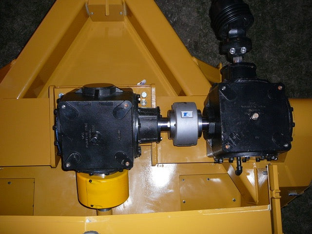 Prairie Gear Through Shaft 9 in. Small Prairie Gear